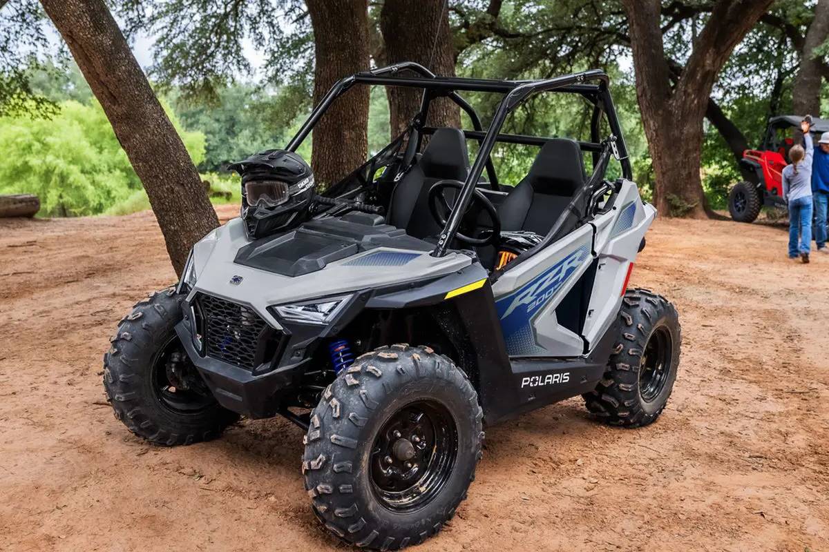 2025 Polaris RZR 200 EFI