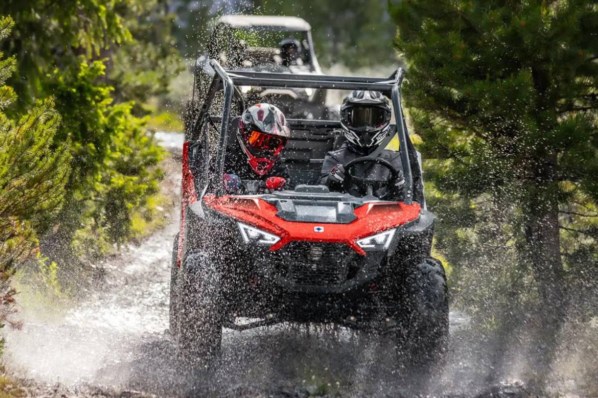 2025 Polaris RZR 200 EFI